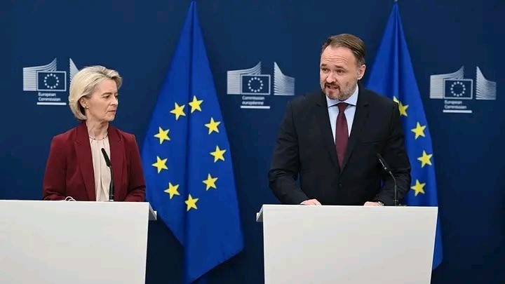 EU URGES MEMBER STATES TO CUT ENERGY USE AHEAD OF WINTER