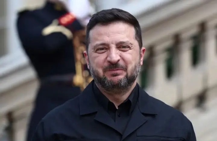 Zelensky Says Ukraine Cannot Stop Russia Alone