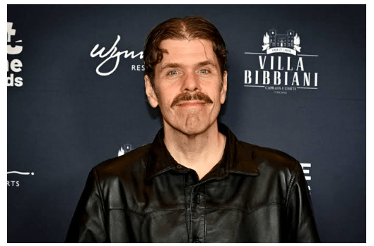  Perez Hilton moved into residential treatment facility following self-harm incident