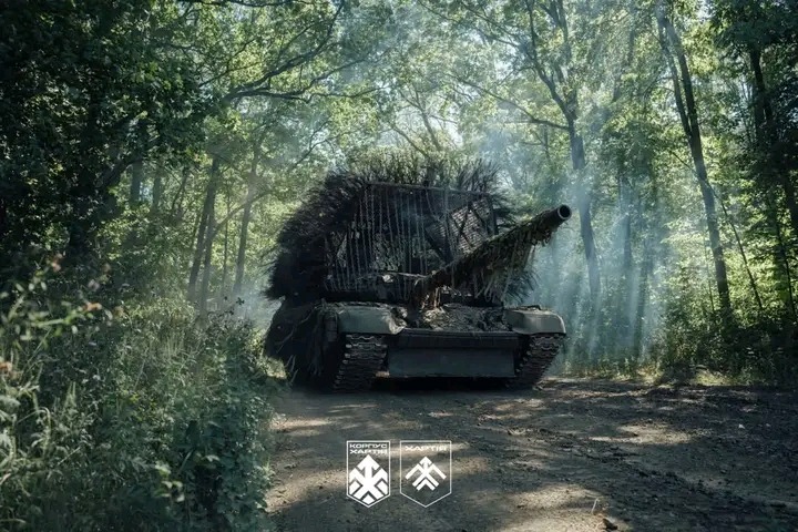 WHY THIS UKRAINIAN TANK LOOKS LIKE A GIANT HEDGEHOG