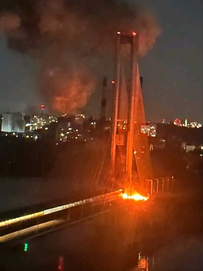 RUSSIAN DRONE DAMAGES KYIV’S SOUTH BRIDGE—WHY THIS CROSSING MATTERS
