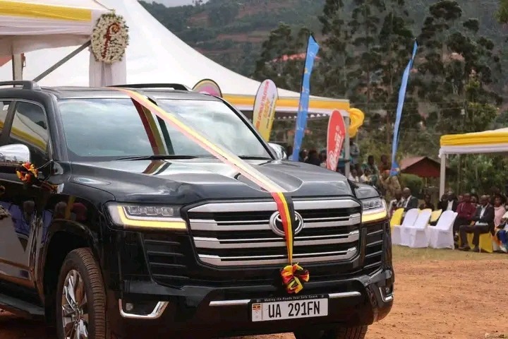 MUSEVENI DONATES VEHICLE TO NEW CATHOLIC BISHOP