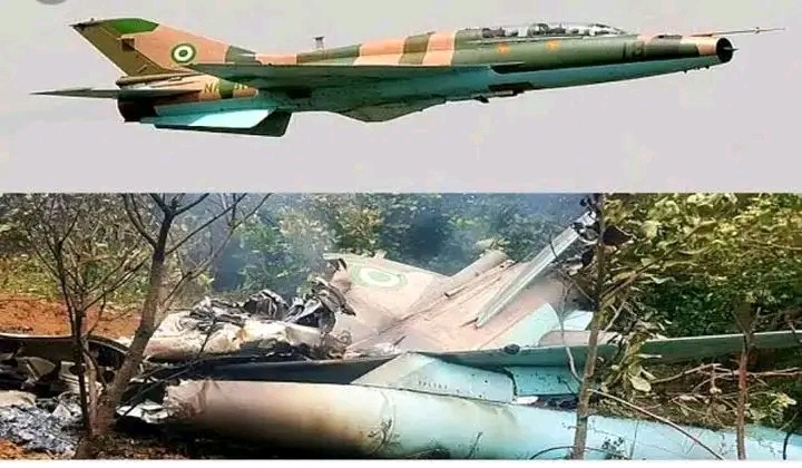 Nigeria 🇳🇬 Military Helicopter has crashed with 32 people on board.