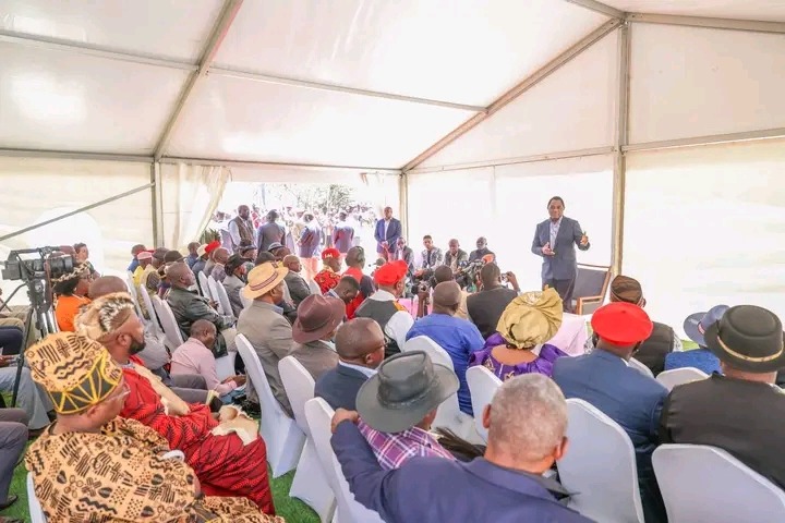 MASSIVE SHOW OF LAWMAKERS AT SAMU LYA MOOMBA SPARKS DEBATE